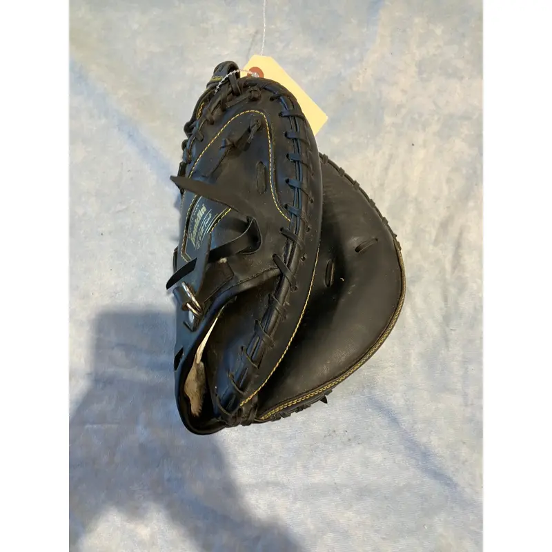 Black Franklin Fieldmaster RH Catcher's Baseball Glove 31.5" (Used)