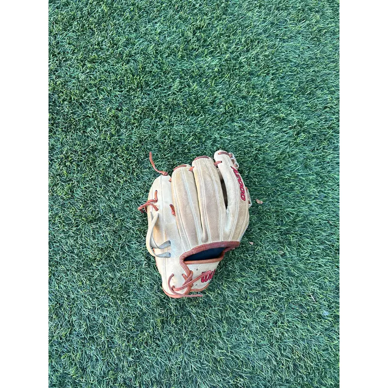 Wilson A2000 1787 RH Infield Baseball Glove 11.75" (Used)