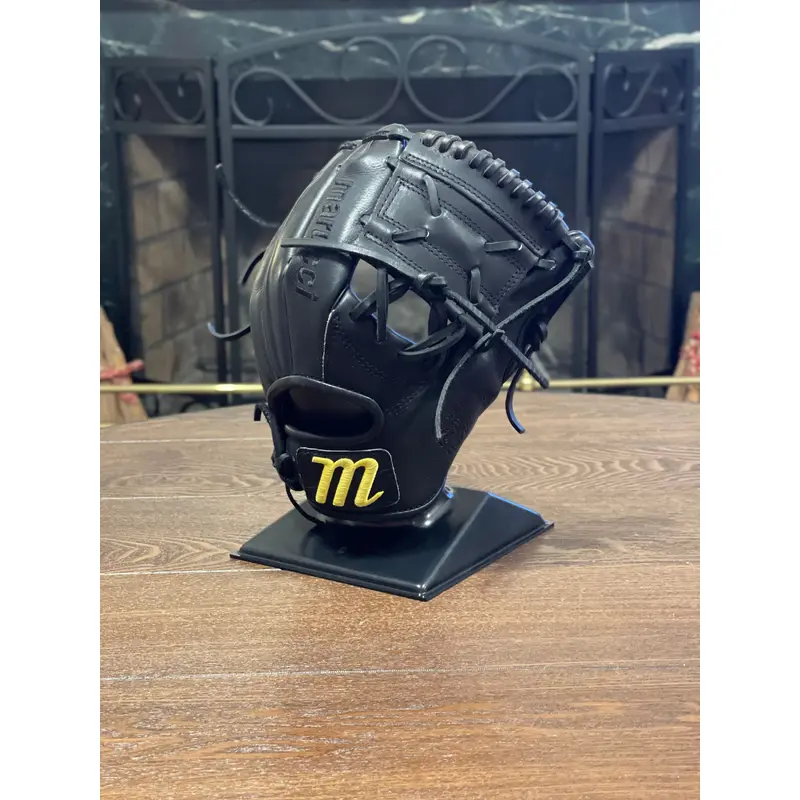 Marucci Capitol Series Model 52A1 11.25'' With Black Alligator Skin Patch