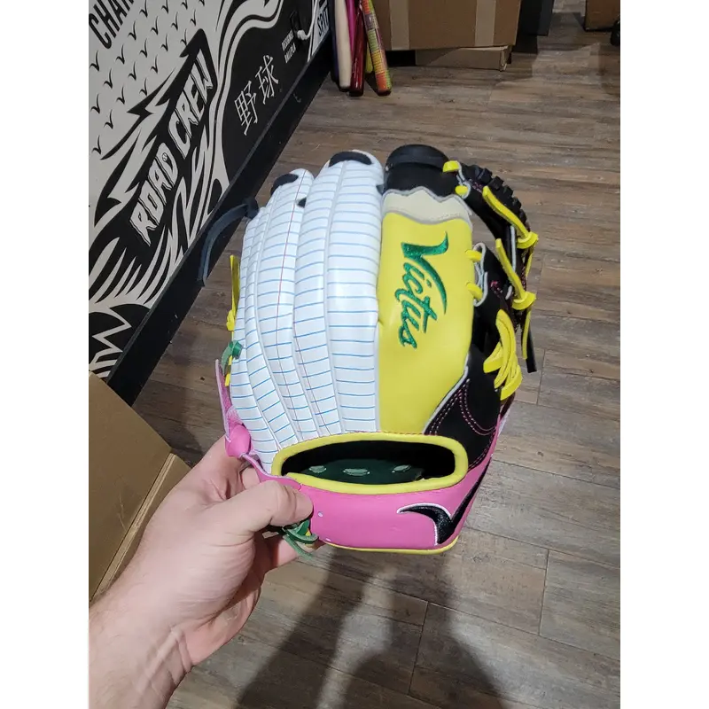 NEW 2025 Victus RH Infield The Pencil Baseball Glove 11.5"