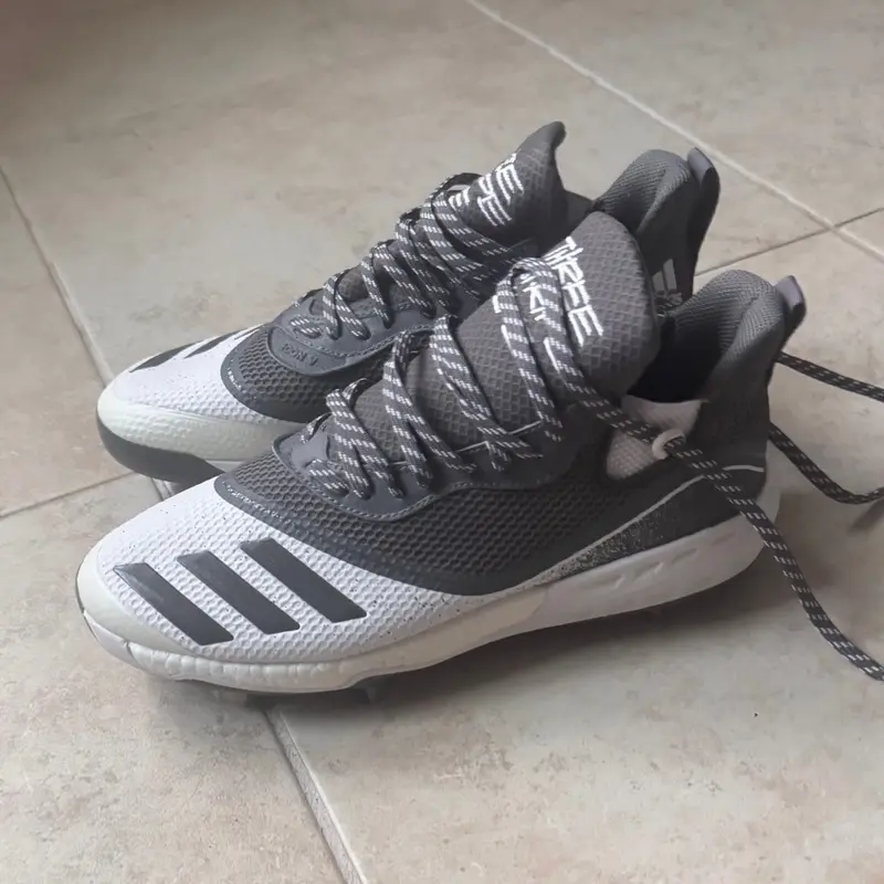Grey Cloud White Men's Size M 10.5 Adidas Low Top Icon V Boost Metal (New)