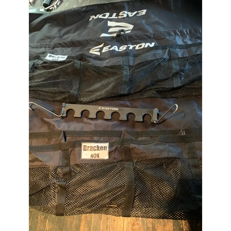 Easton (Used) Team Hanging Helmet Bag / Used Easton Hanging Fence