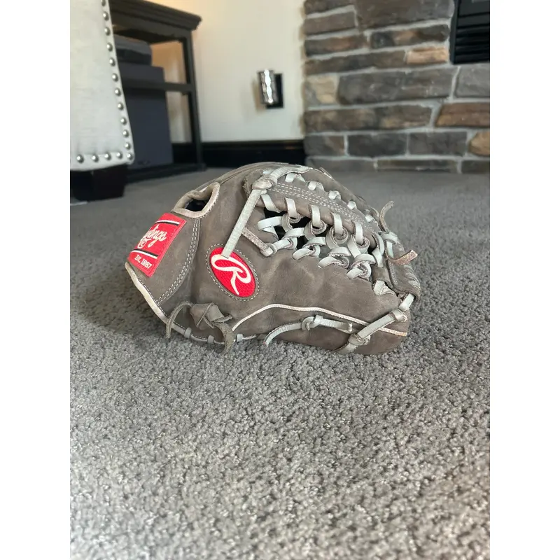 2018 Rawlings RH Infield Heart of the Hide Baseball Glove 11.5" (Used)