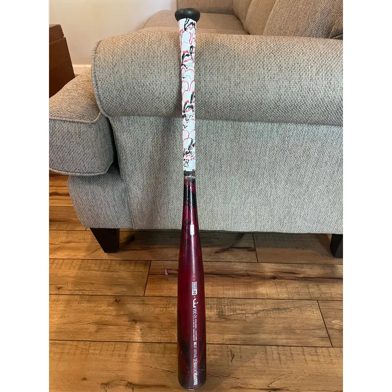 DeMarini Voodoo Bat (-3) 28 oz 31" (Used)