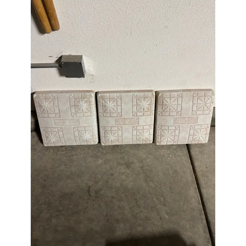 Schutt Hollywood Kwik-Release bases