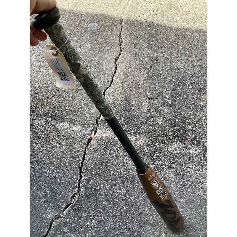 Used Kid Pitch (9YO-13YO) DeMarini Zoa Bat USSSA Certified (-5) Composite 27 oz 31"