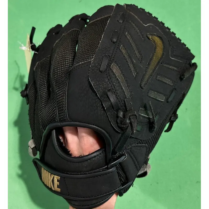Black Nike Alpha Edge RH Infield Baseball Glove 12.5" (Used)