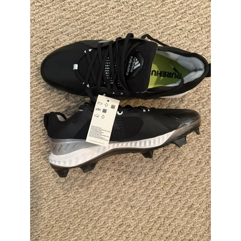 Men's Size M 10.5 (W 11.5) Adidas (New)