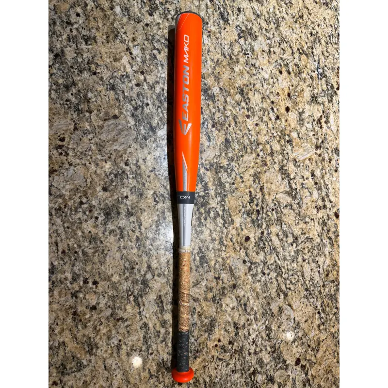 BEAUTIFUL!! GENTLY USED & RARE SIZE ORANGE BOMBER BAT!!  Easton Mako 29/18 (-11)