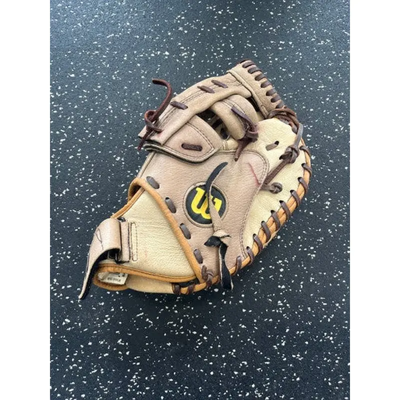 Used Wilson A440 BB/SB Catchers RH Throw Brown 31" 11849-S000030872