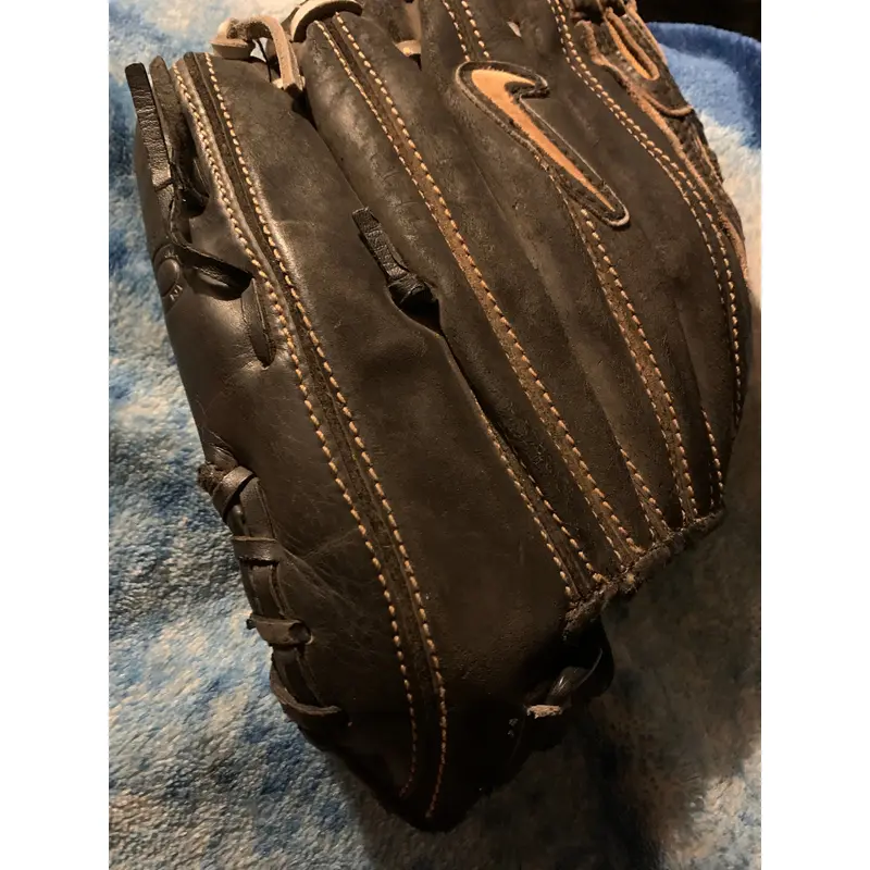 Used Nike Diamond Ready Glove