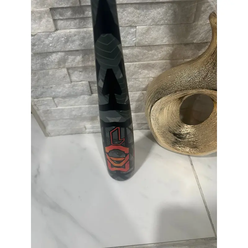 Easton MAV1 Alloy Bat (-10) 18 oz 28" (Used)