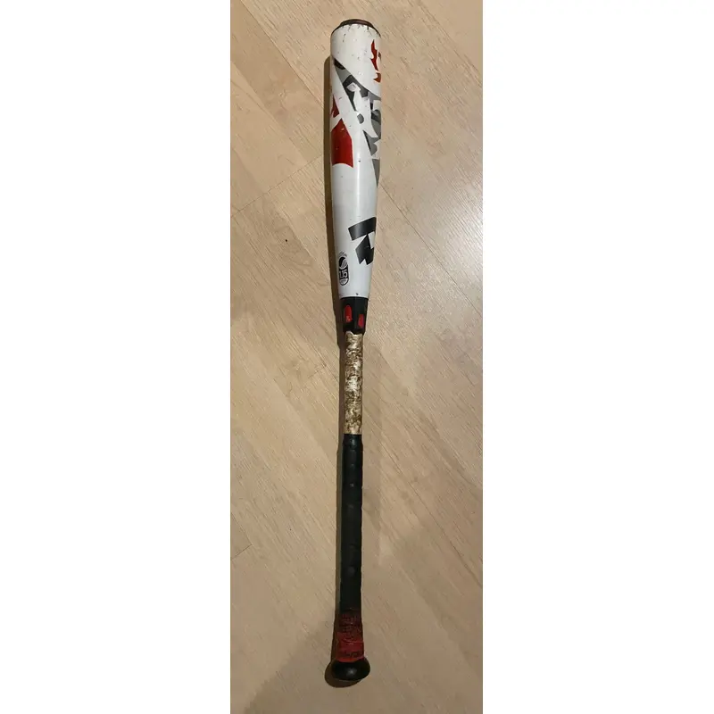 Used  2022 DeMarini USSSA Certified Alloy 26 oz 31" Voodoo Bat