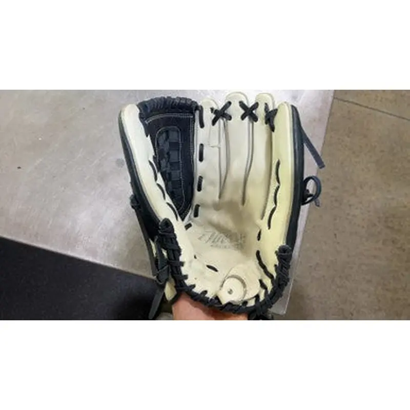 Worth (Used) White Right Hand Throw 13" Baseball Glove
