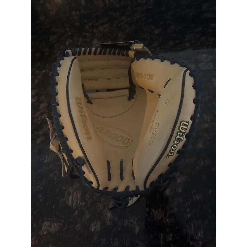 Wilson RH Catcher's A2000 Baseball Glove 33" (New)