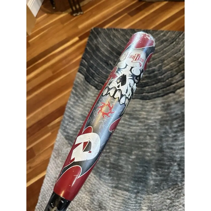Demarini VOODOO Aluminum Little League Bat; 32 Inch, 28 ounce -3 2 5/8 Dia
