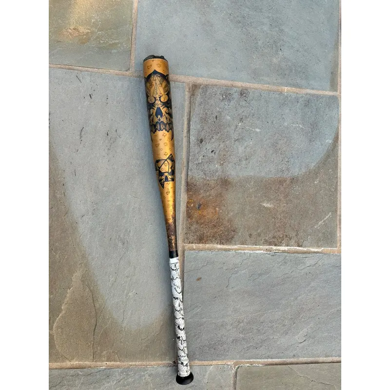 DeMarini Voodoo One Alloy Bat (-3) 30 oz 33" (Used)