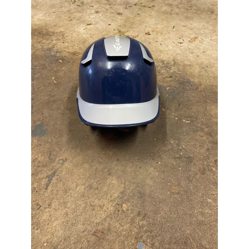 Used One Size Fits All Easton Z5 Batting Helmet