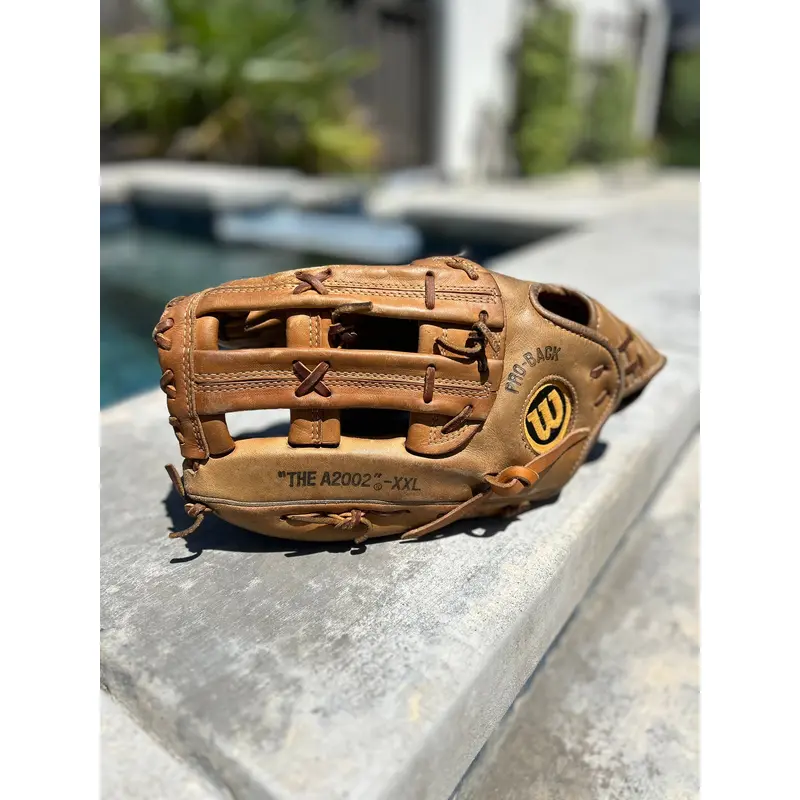 Wilson A2000 A2002 XXL Made in Japan LHT - Vintage Baseball/Softball Glove 13