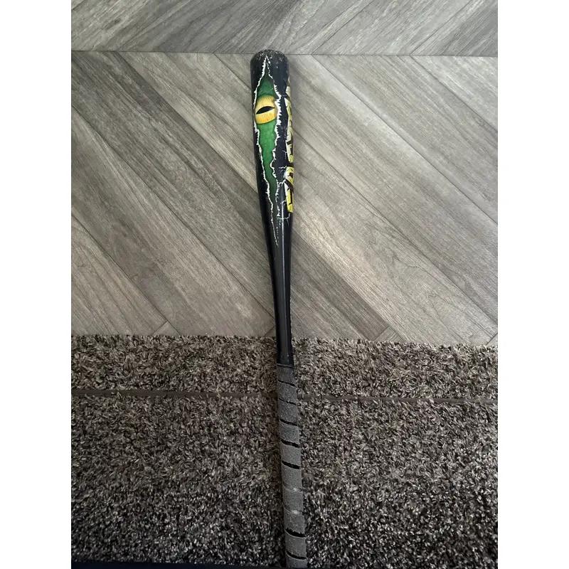 Easton Lkding USABat Certified Bat (-6)  18 oz 28" (Used)