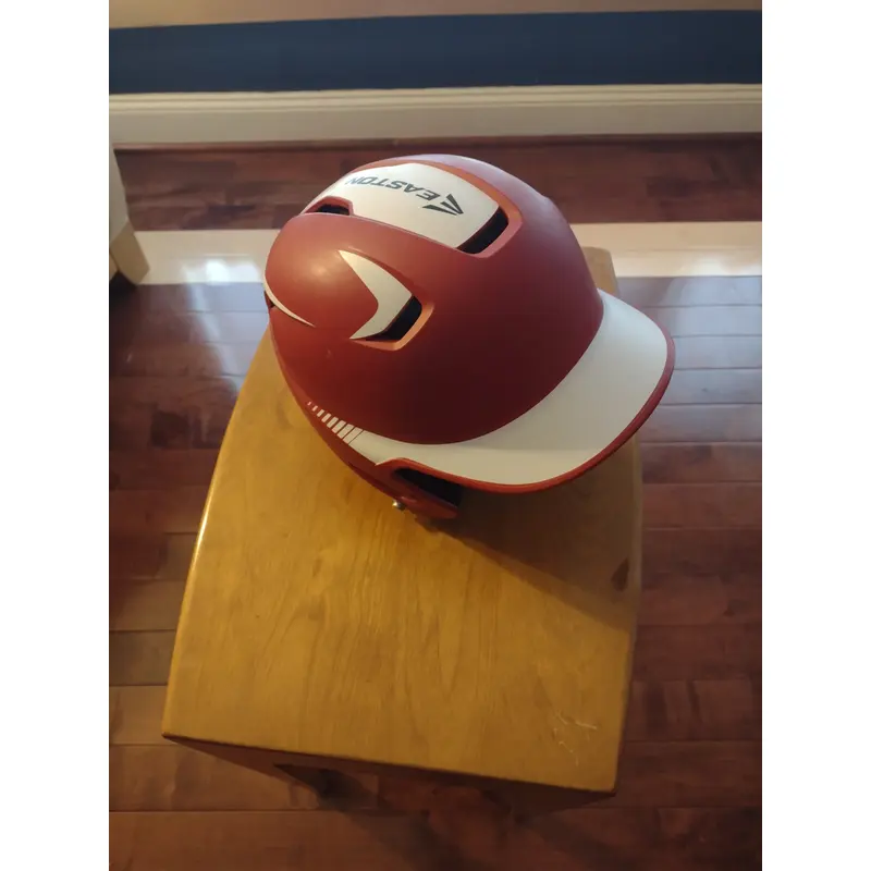 Used (6-3/8"-7-18") Easton Z5 Batting Helmet