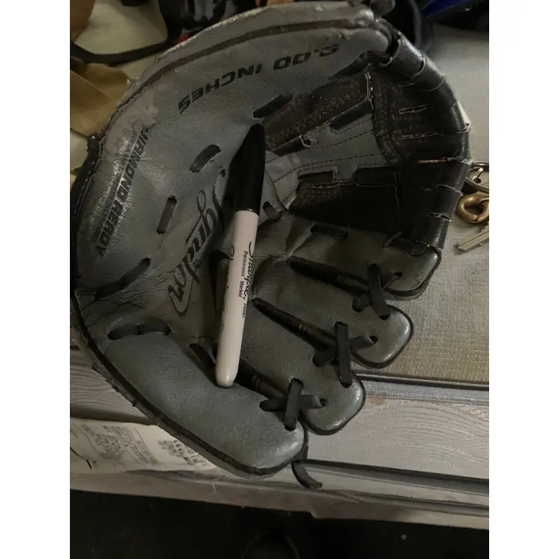 Used Nike Diamond Ready Ignitor Baseball Glove