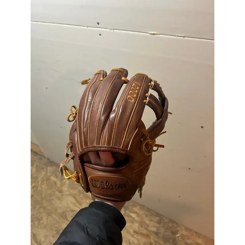 2022 Infield 11.75" A2000 Baseball Glove