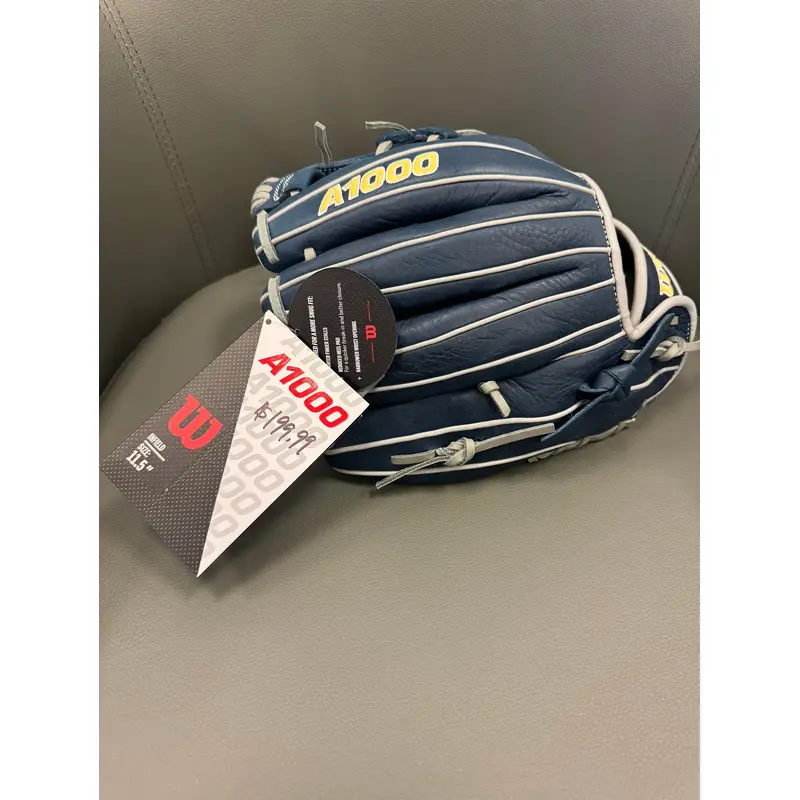 New Right Hand Throw 11.5" A1000 Baseball Glove