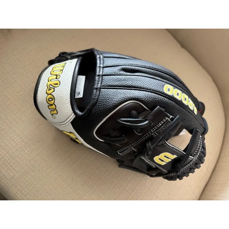 2022 Wilson Right Hand Throw Infield A2000 1786 Baseball Glove 11.5" (New)