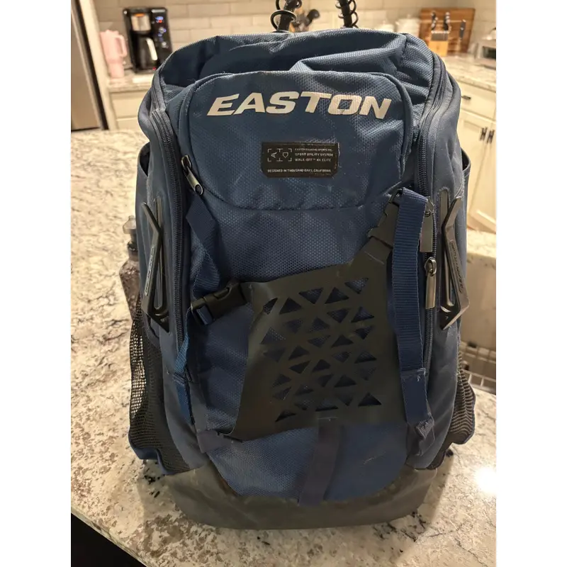 Easton Walk Off Bat Bag baseball