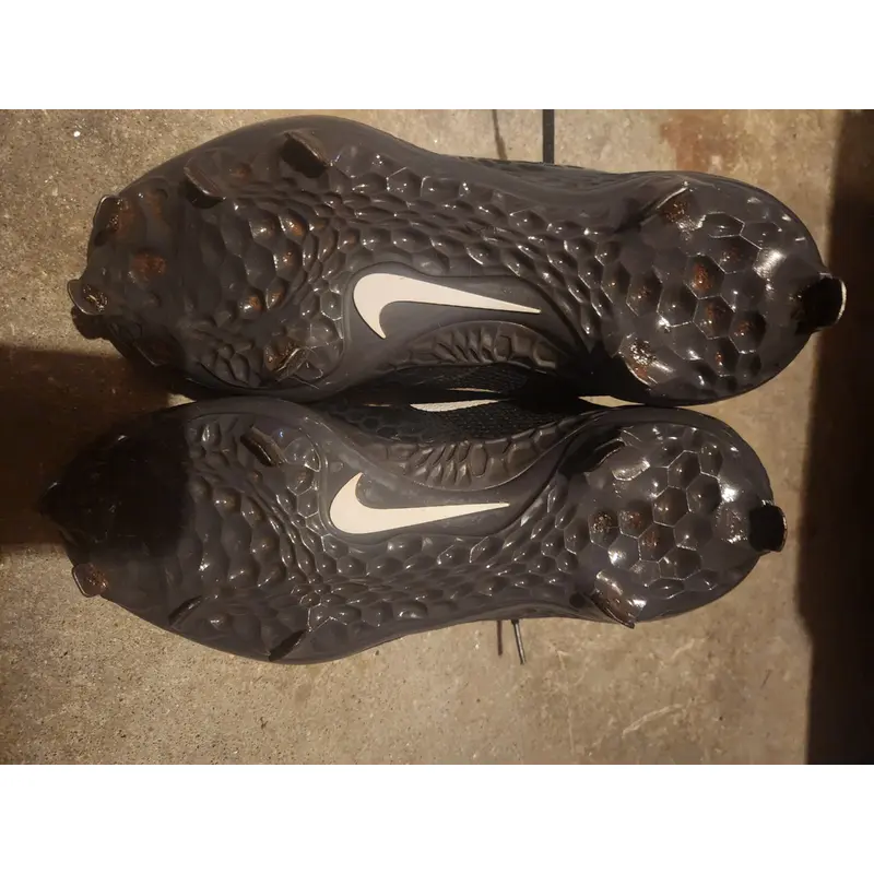 Black Men's Size M 8.0 (W 9.0) Nike High Top Trout (Used)