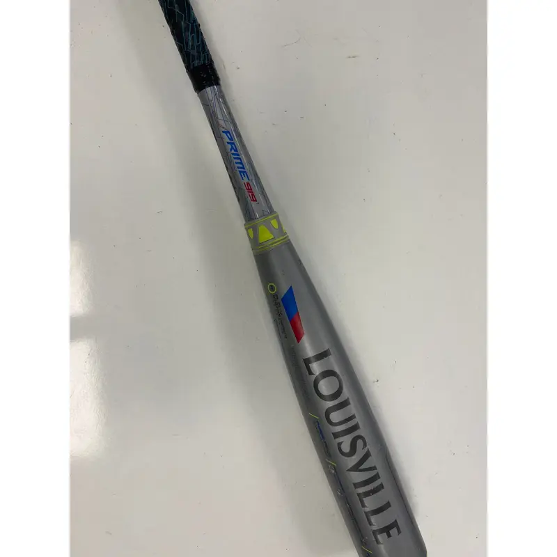 Louisville Slugger Bat (-10) 20 oz 30" (Used)