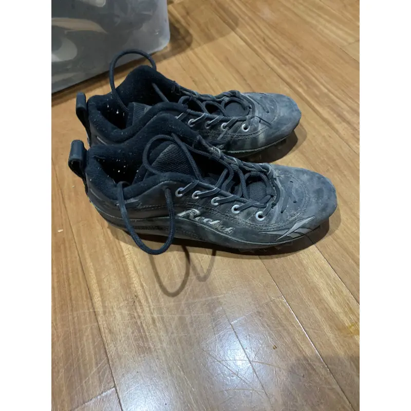Reebok Black Baseball Cleats - Size 4