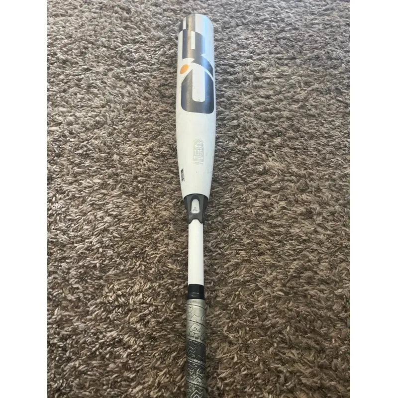 2022 Composite (-8) 22 oz 30" CF Bat