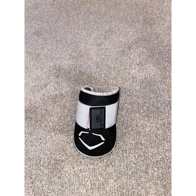 Evoshield Elbow Guard (Willing To Negotiate)