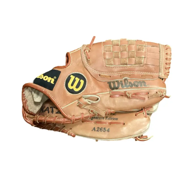 Used Wilson Right Hand Throw Pitcher's A2654 Baseball Glove 11.5"