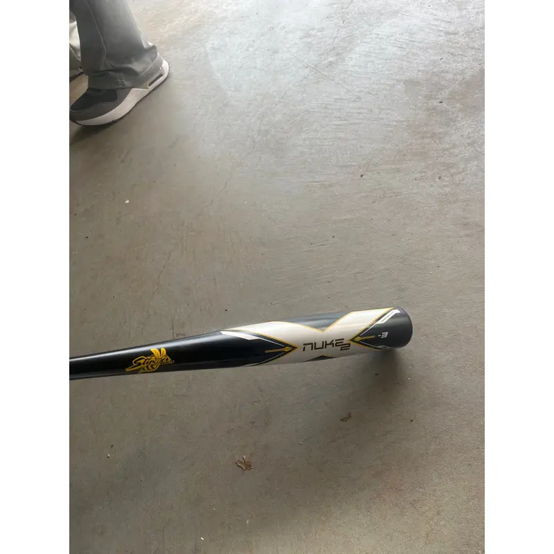 Used  (-3) 29 oz 32" Bat