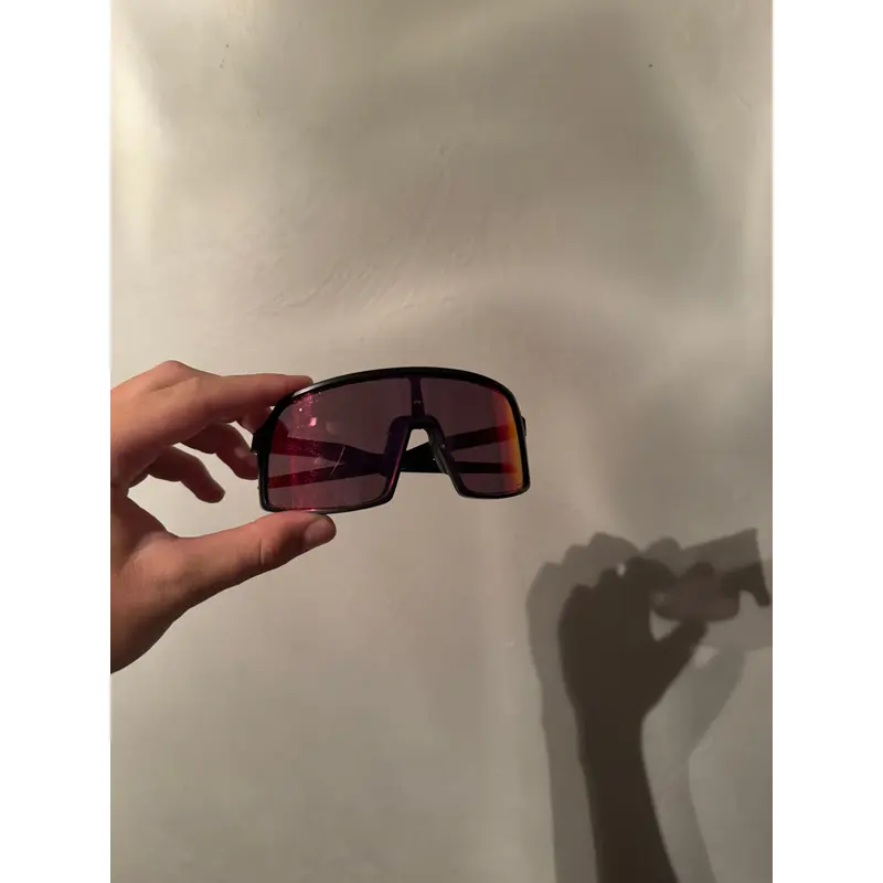 Unisex  Medium/Large Oakley Sutro Sunglasses (Used)
