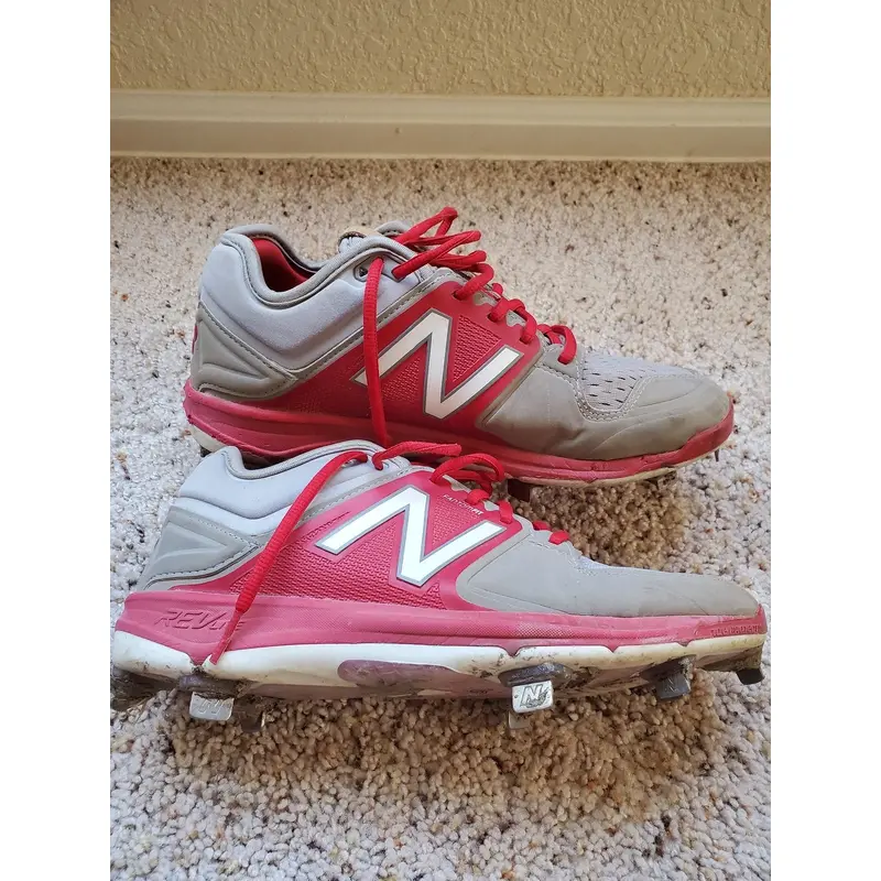 Red Used Youth Kid's Size 7.0 (Women's 8.0) Metal New Balance High Top