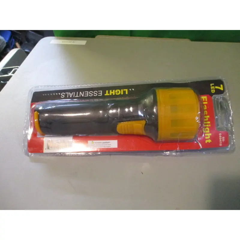 Light Essentials 7 LED Flashlight
