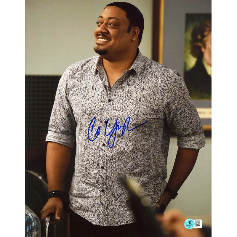 Cedric Yarbrough Speechless Authentic Signed 11x14 Vertical Photo BAS #BS05266