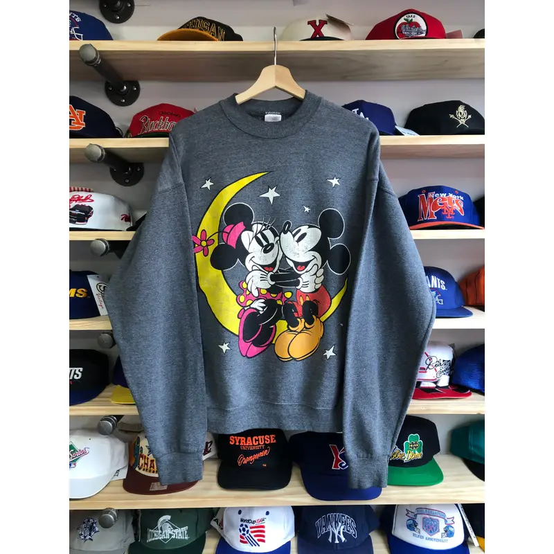 Vintage Mickey Mouse & Minnie Mouse Crewneck Size L/XL