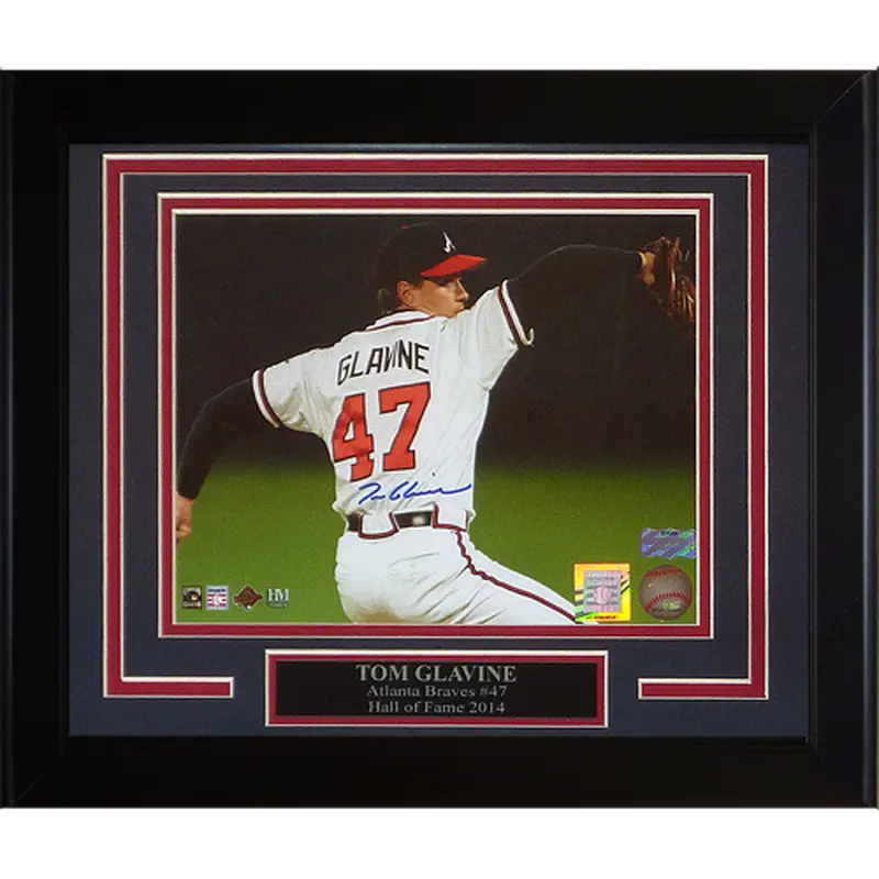 Tom Glavine Autographed Altanta Braves Deluxe Framed 8x10 Photo - Radtke
