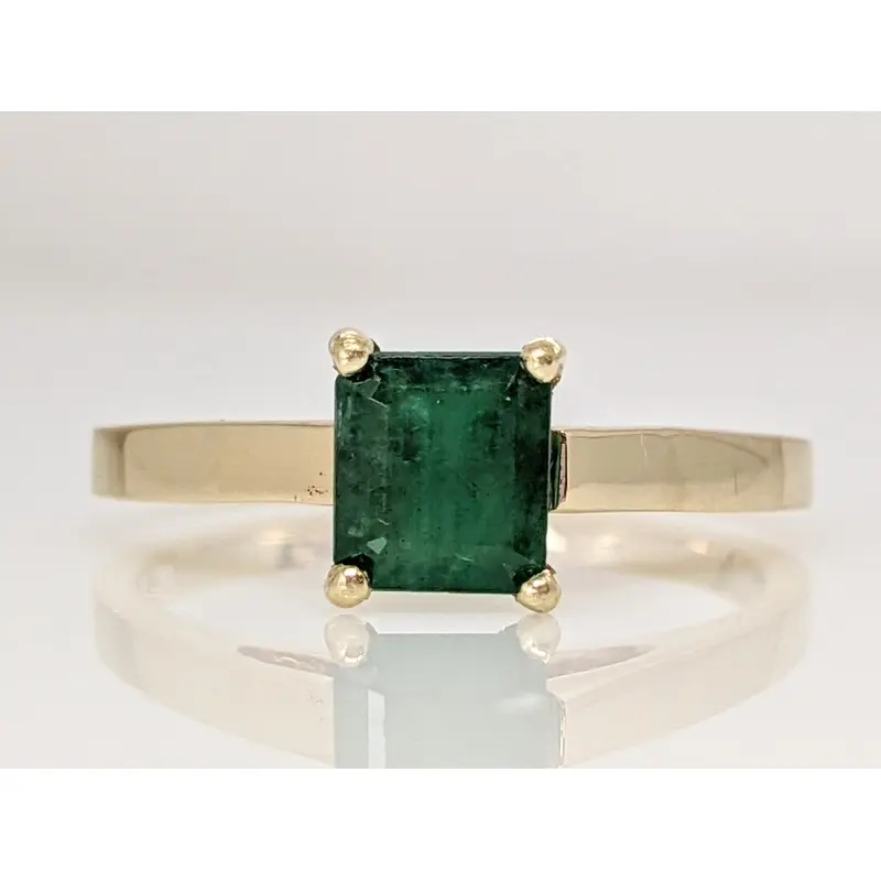 14K EMERALD EMERALD CUT 5X5.7 ESTATE RING 2.5 GRAMS