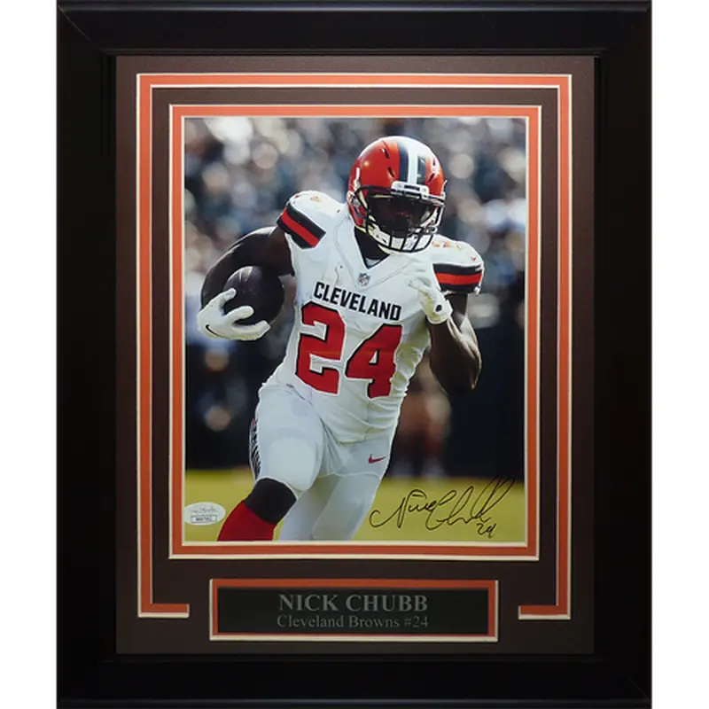 Nick Chubb Autographed Cleveland Browns Framed 8x10 Photo - JSA