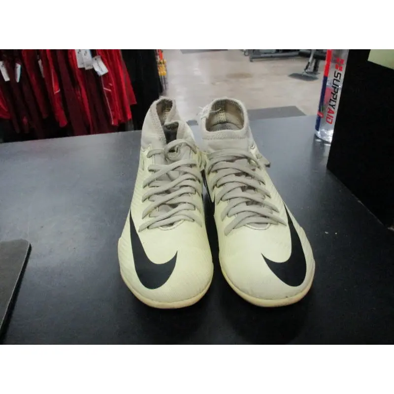 Used Nike Mercurial Size Youth 1 Soccer Cleats