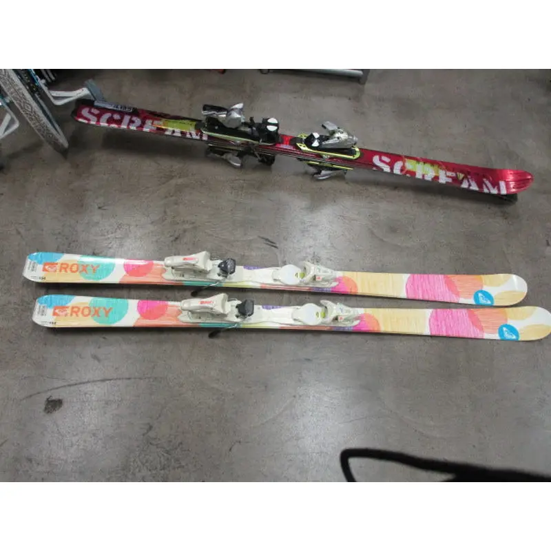 Used Roxy 154CM Downhill Skis With Roxy Bindings
