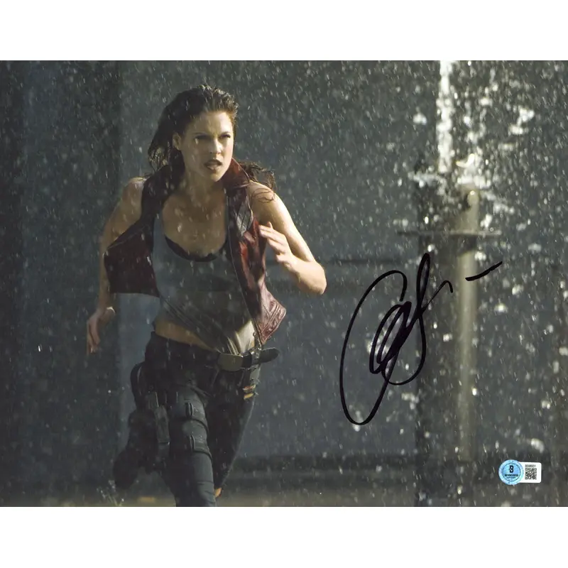 Ali Larter Resident Evil Authentic Signed 11x14 Horizontal Photo BAS BS96931