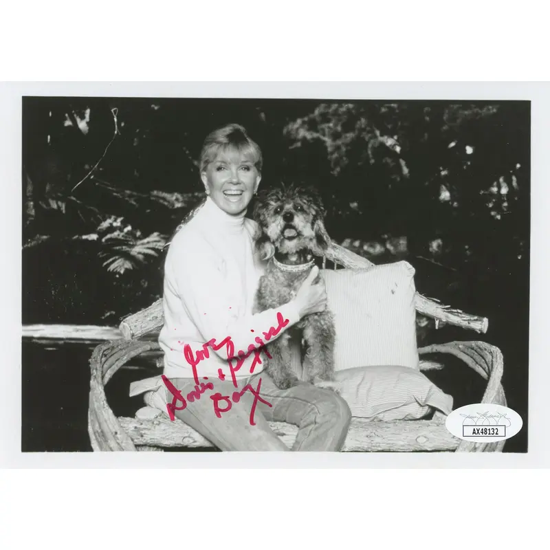 Doris Day Pillow Talk "Love" Authentic Signed 5x7 Photo Autographed JSA #AX48132