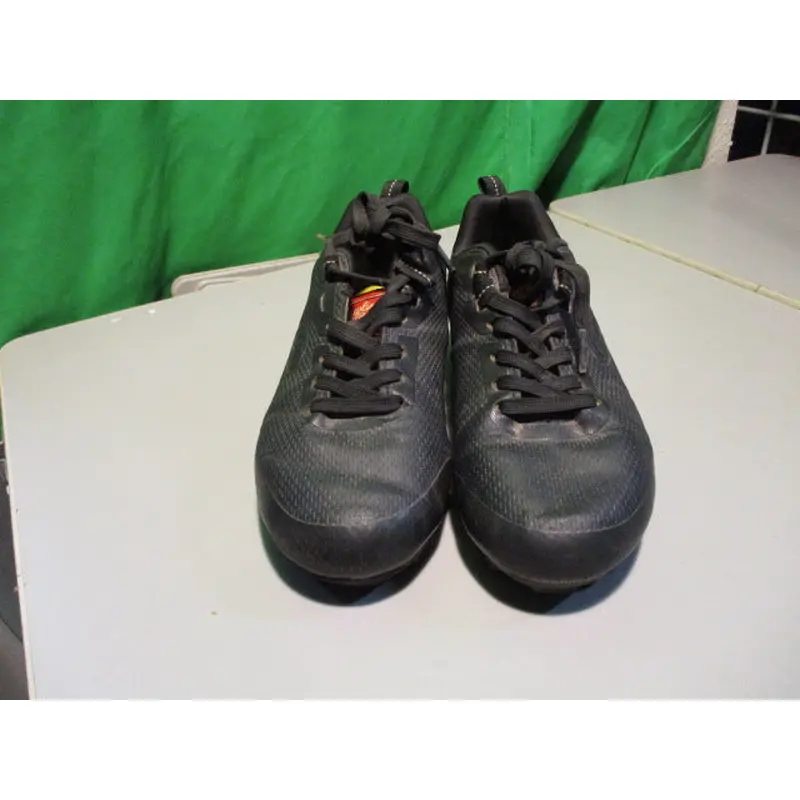 Used Rawlings Cool Flo Size 2 Baseball Cleats